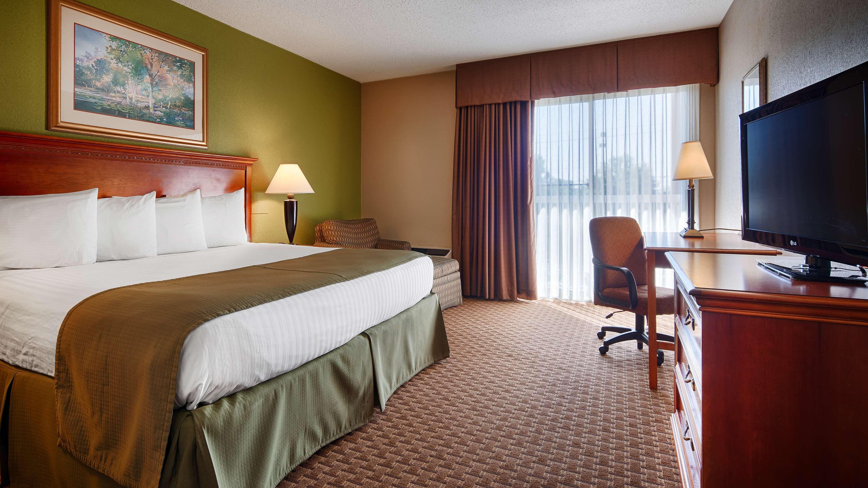 Surestay Plus Hotel By Best Western Raleigh North Downtown Exterior foto